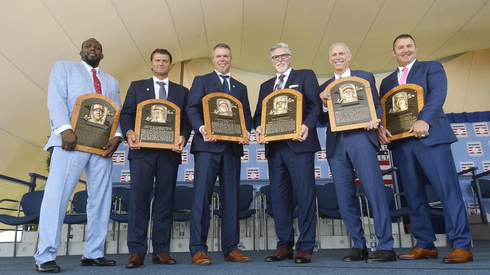 'One of the greatest closers ever:' Trevor Hoffman introduced into Baseball Hall of Fame